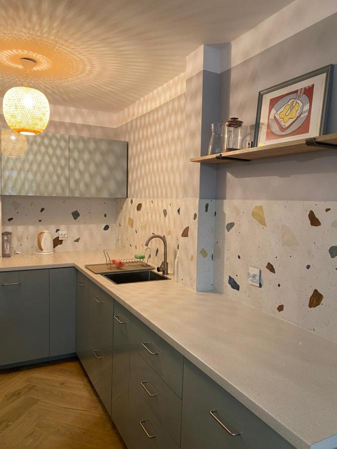 Apartment Close To Metro, 8 Minutes To Centrum And Near Airport وارسو المظهر الخارجي الصورة